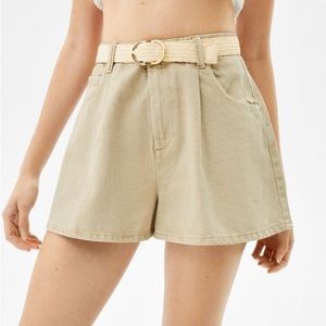 BERSHKA Flared High Rise Twill Shorts Size US6 EUR38 in Beige NWOT